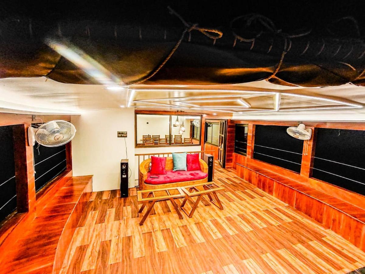 Beach Paradise Day Cruise Houseboat Alappuzha Buitenkant foto