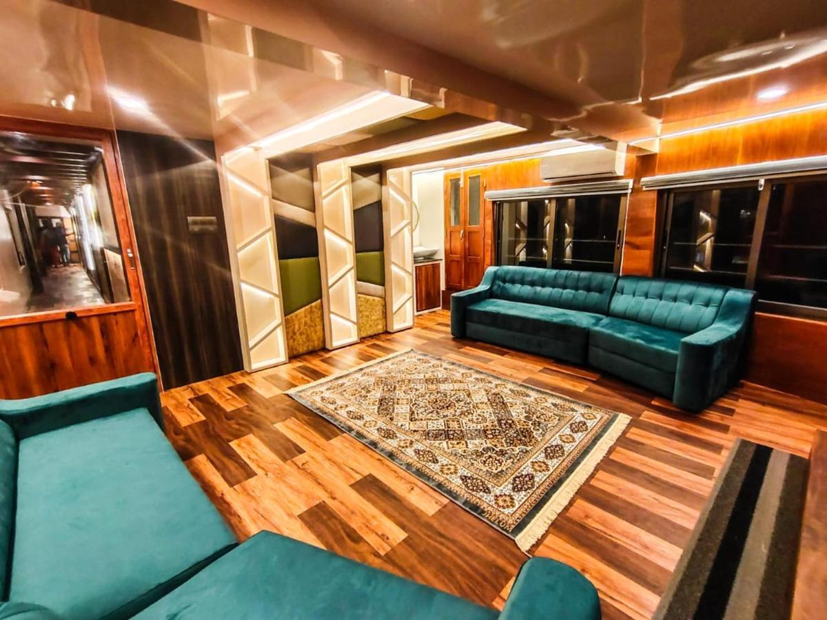 Beach Paradise Day Cruise Houseboat Alappuzha Buitenkant foto