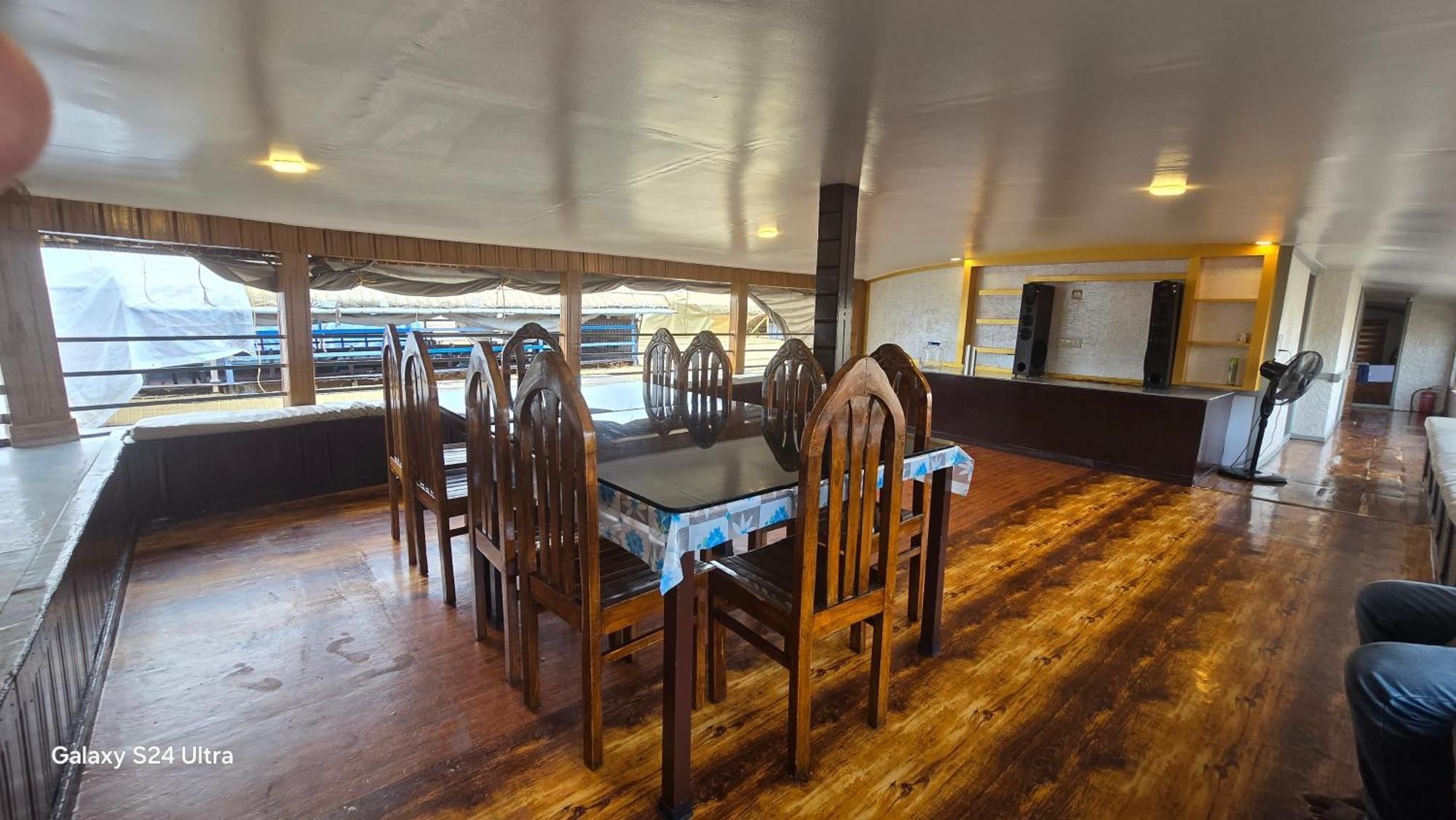 Beach Paradise Day Cruise Houseboat Alappuzha Buitenkant foto