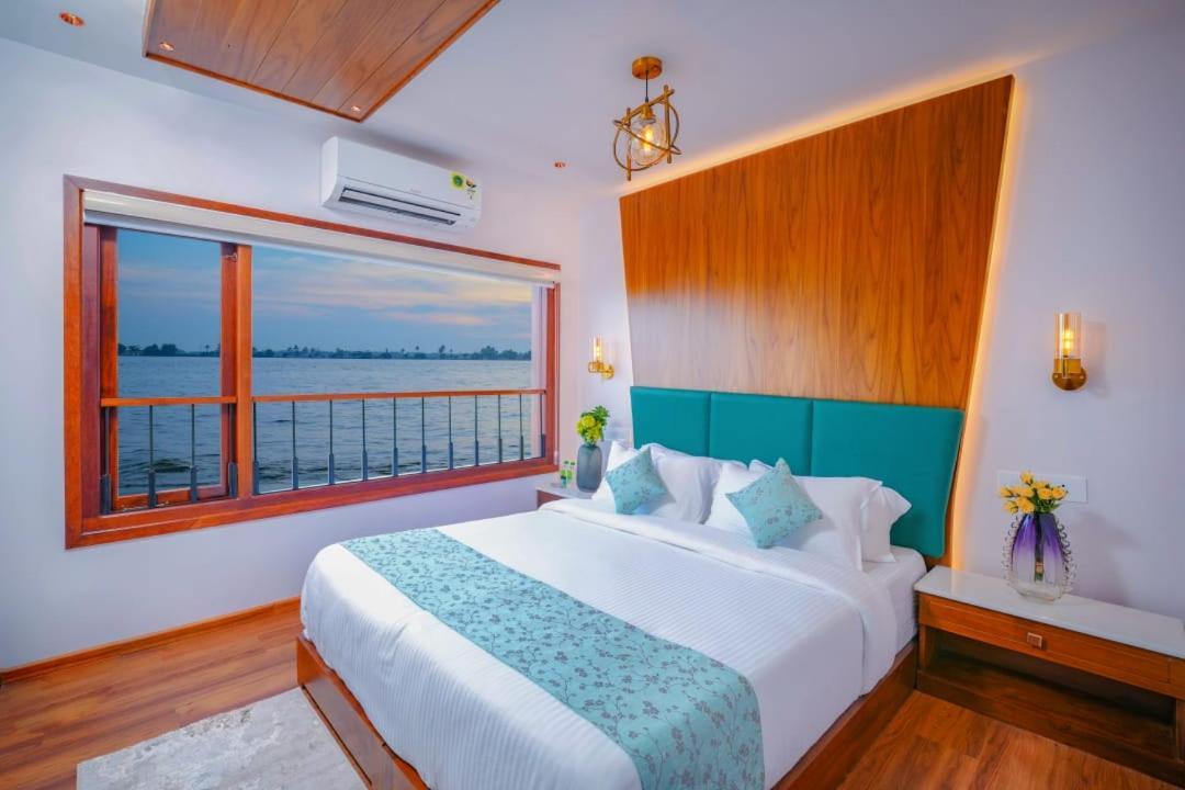 Beach Paradise Day Cruise Houseboat Alappuzha Buitenkant foto